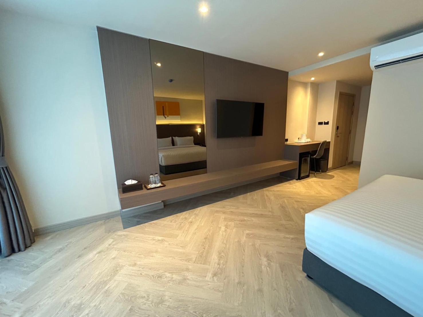 The One Cozy Living Hotel Pattaya ภายนอก รูปภาพ