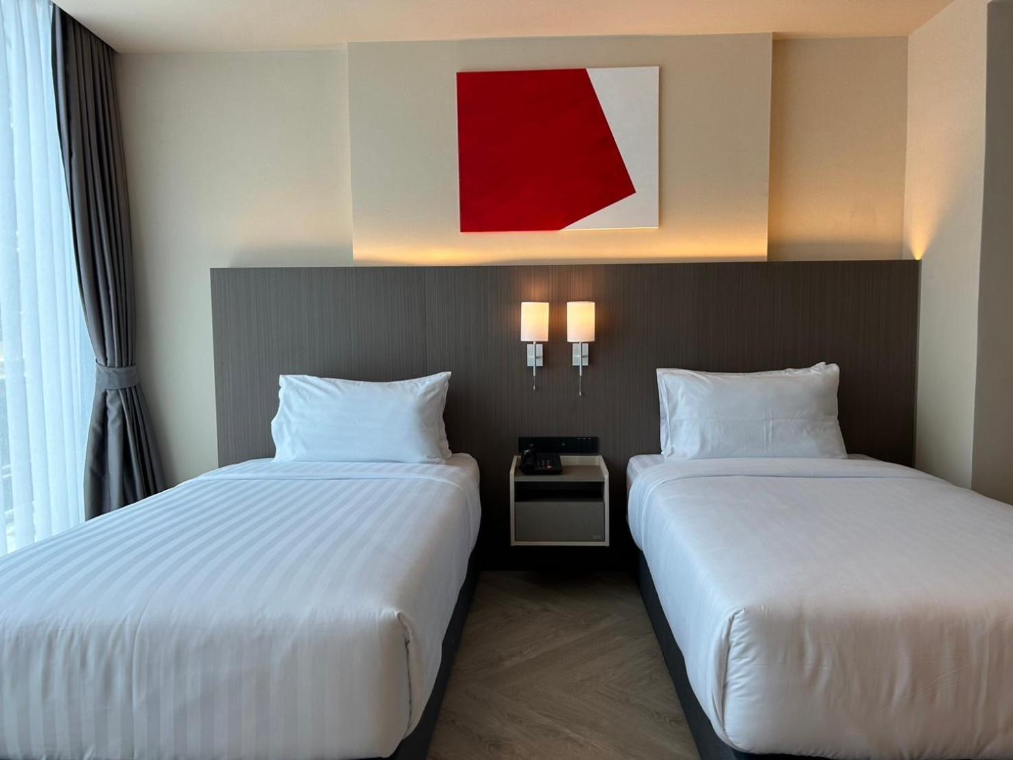 The One Cozy Living Hotel Pattaya ภายนอก รูปภาพ