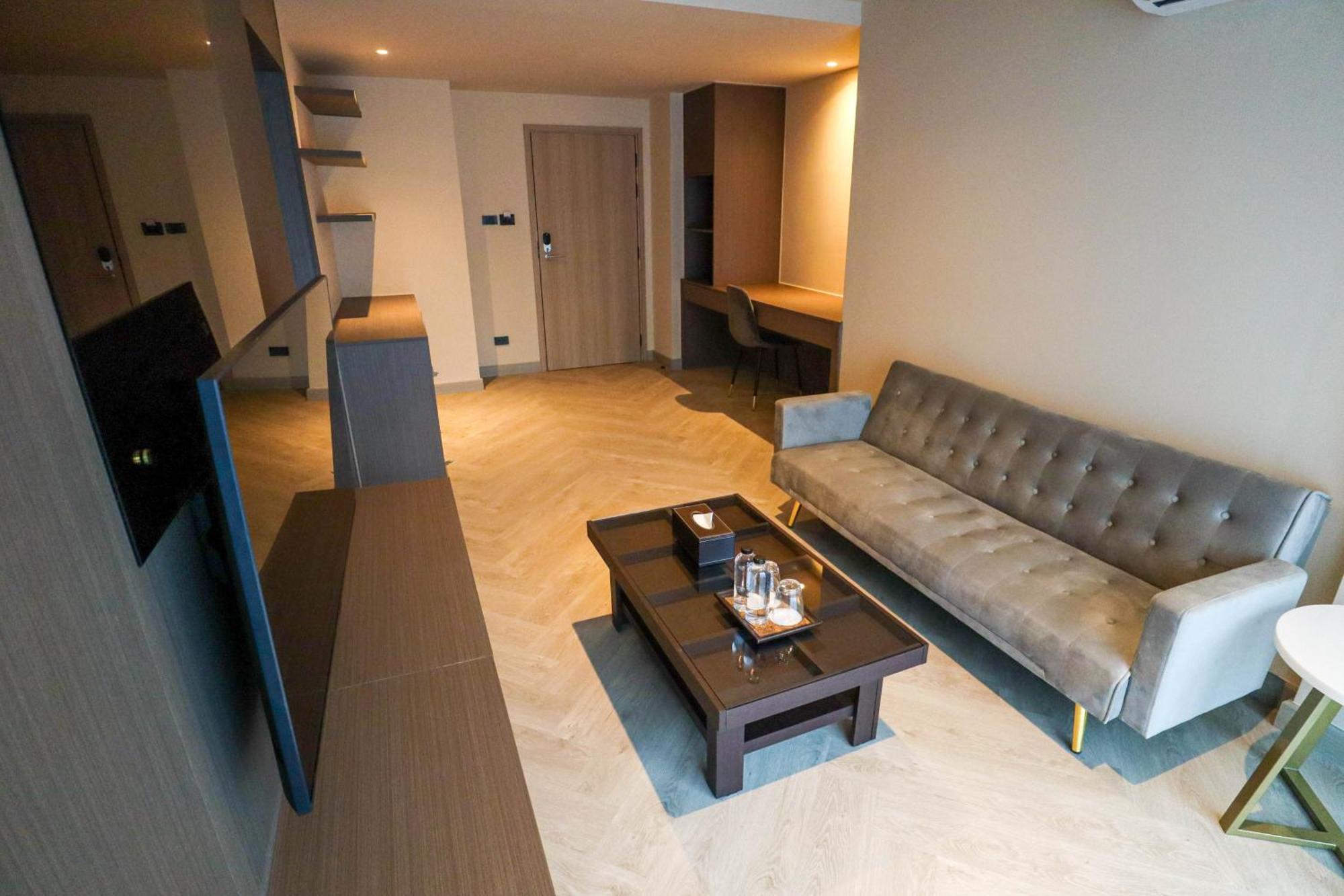 The One Cozy Living Hotel Pattaya ภายนอก รูปภาพ