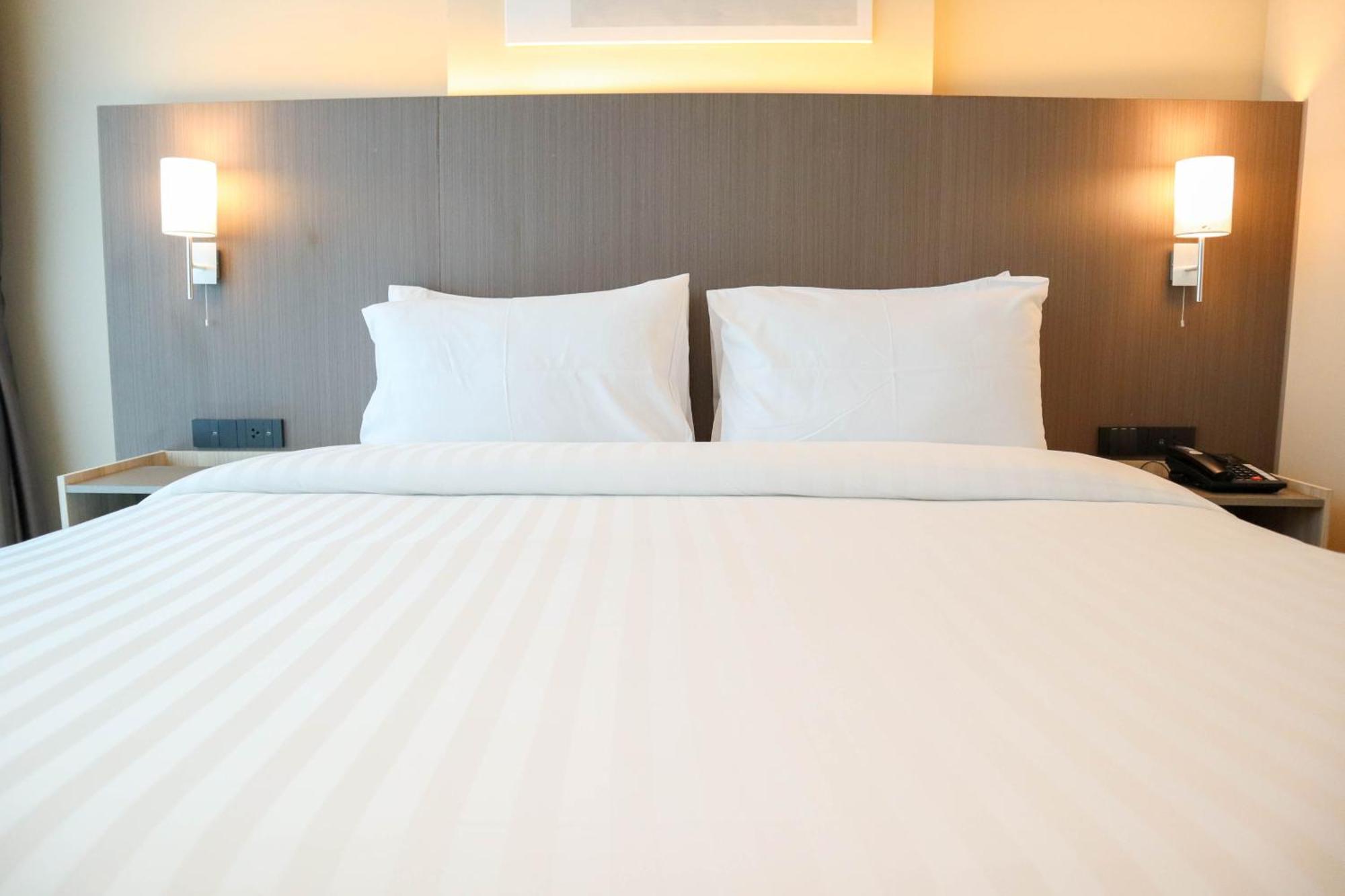The One Cozy Living Hotel Pattaya ภายนอก รูปภาพ