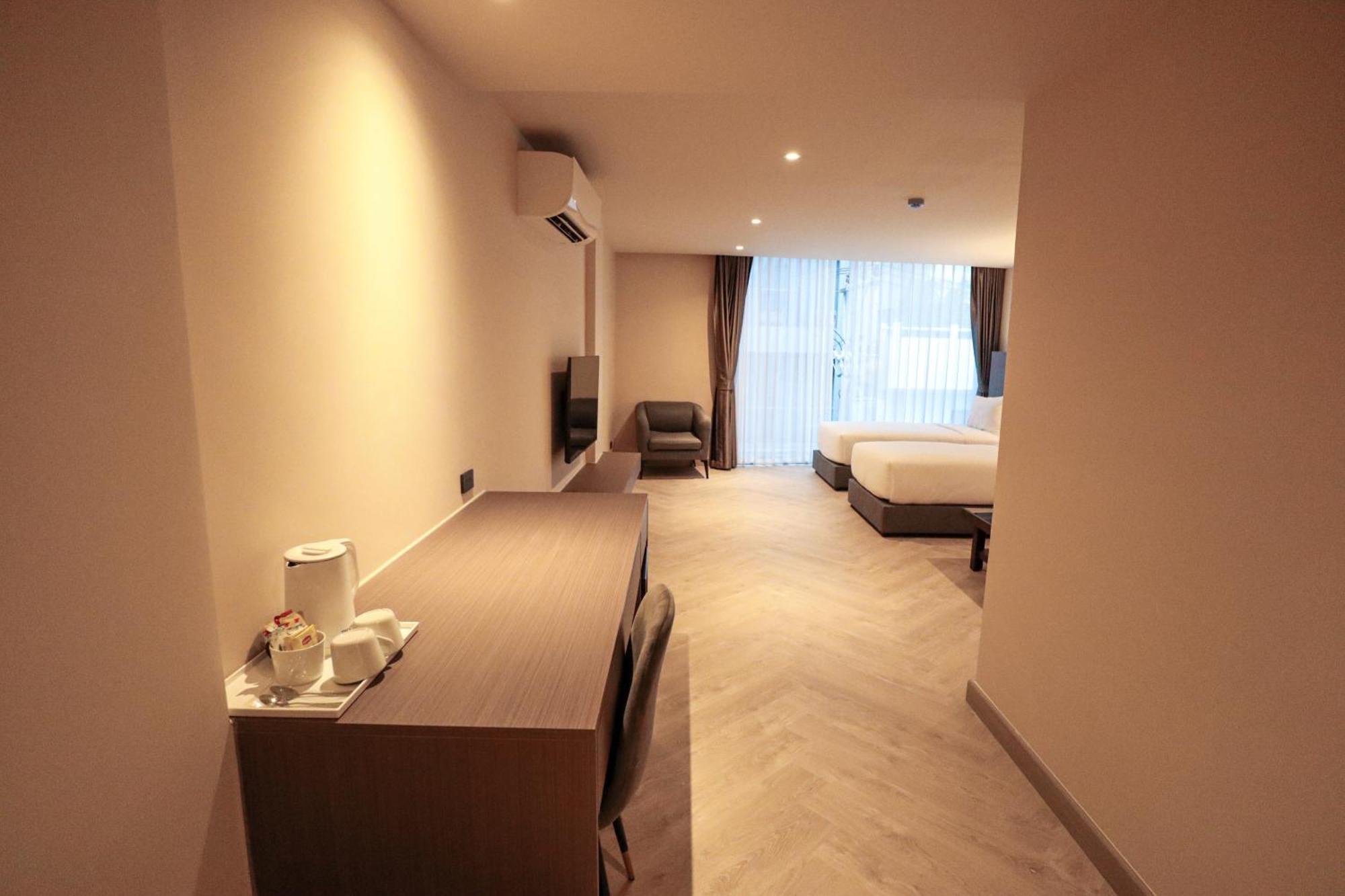 The One Cozy Living Hotel Pattaya ภายนอก รูปภาพ