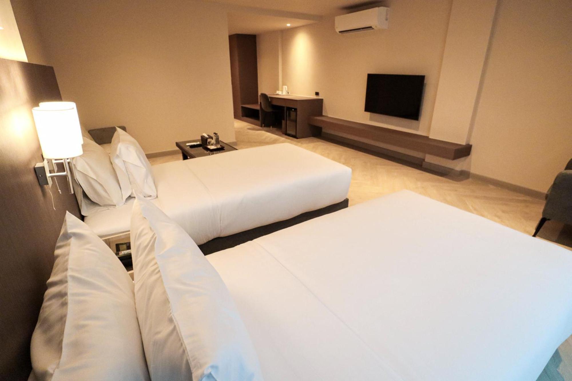The One Cozy Living Hotel Pattaya ภายนอก รูปภาพ